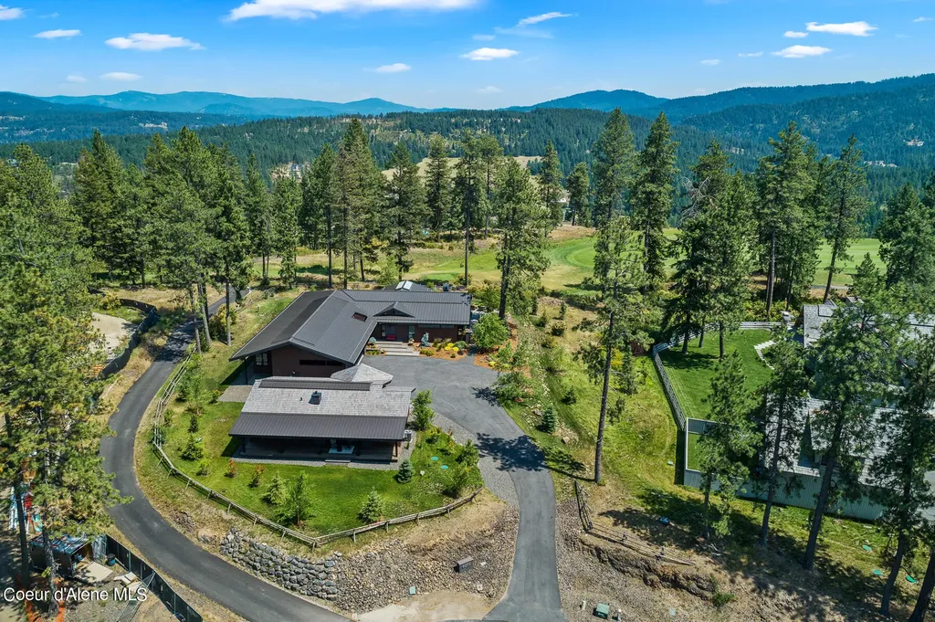 6282 S Old Barn Road Harrison ID 83833