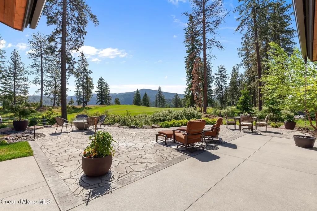 6282 S Old Barn Road Harrison ID 83833
