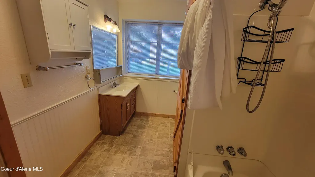 408A 410a S Main Street Kellogg ID 83837