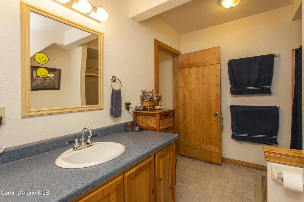 408A 410a S Main Street Kellogg ID 83837