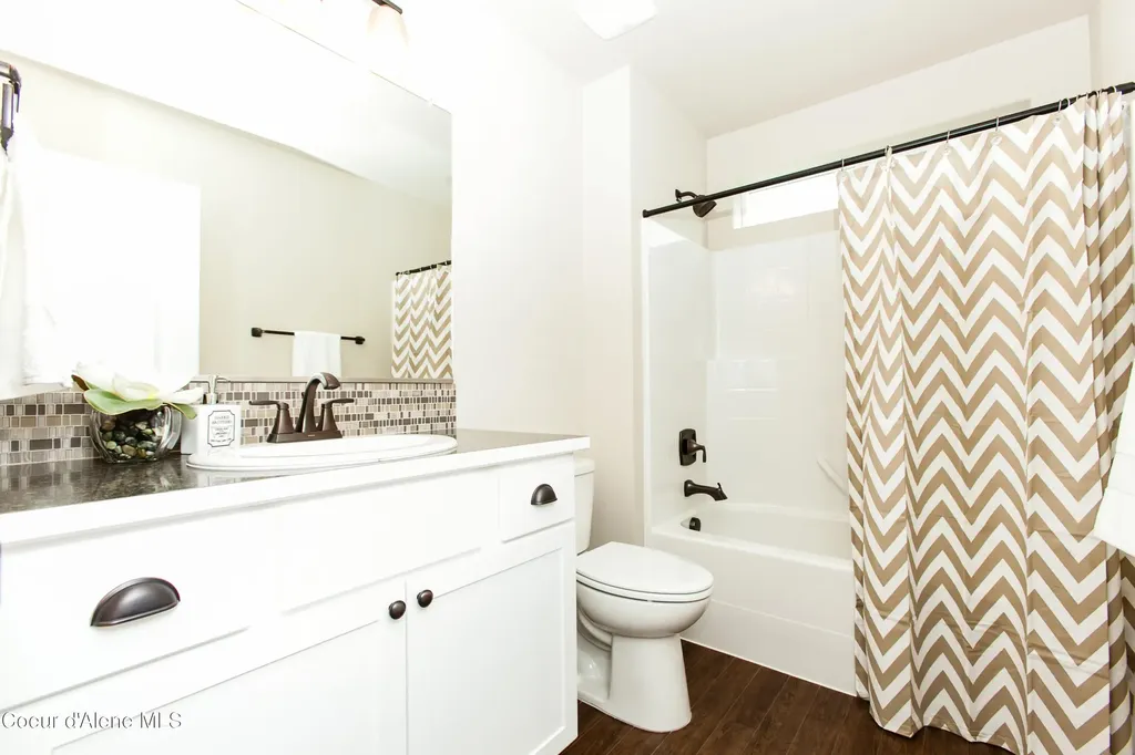 3349 N Segar Loop Post Falls ID 83854