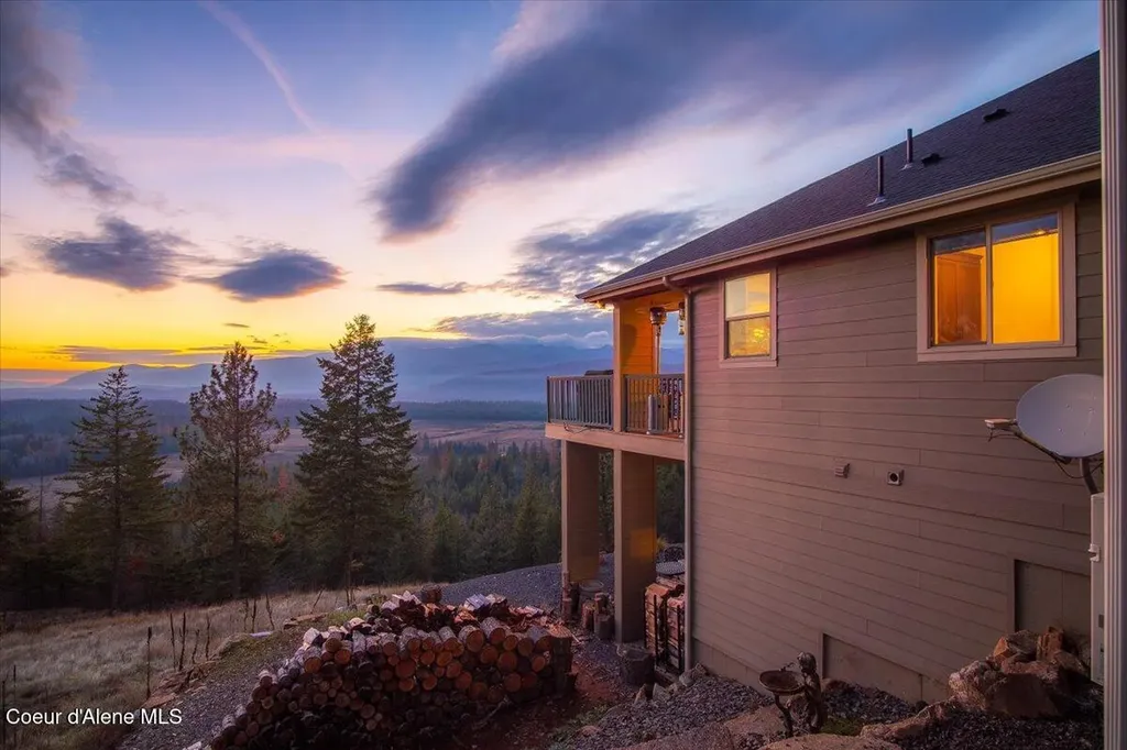3251 Elmira Road Sandpoint ID 83864