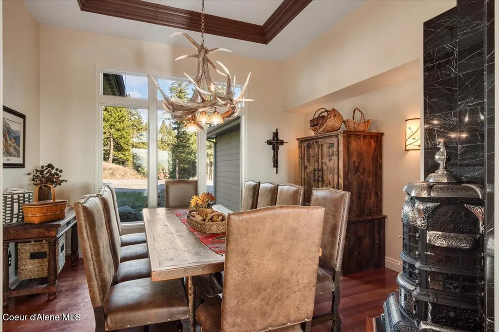 3251 Elmira Road Sandpoint ID 83864