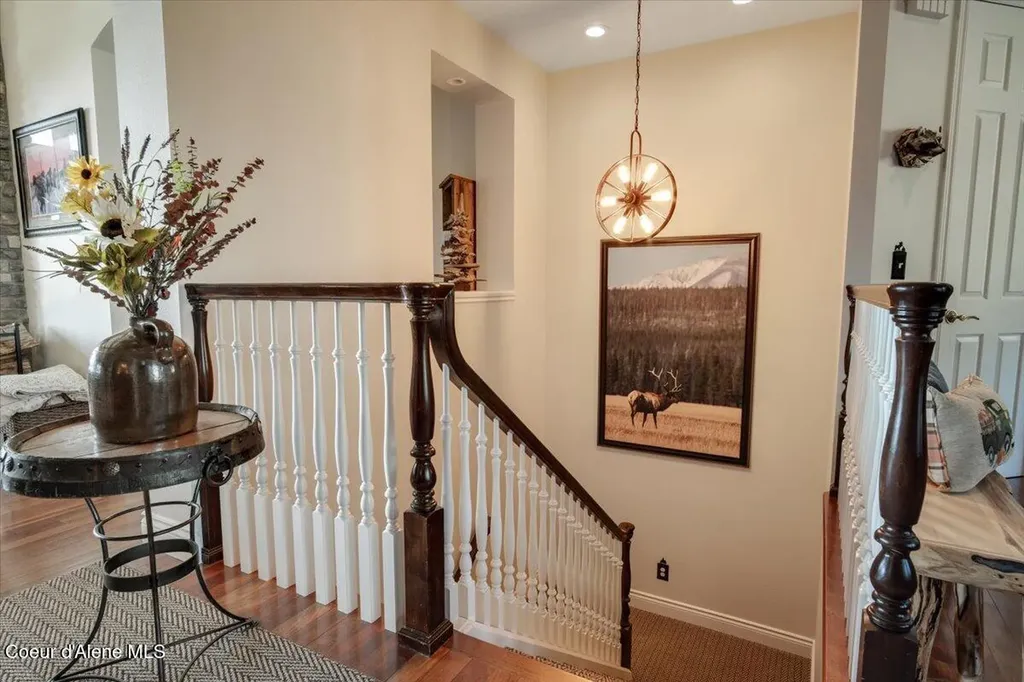 3251 Elmira Road Sandpoint ID 83864