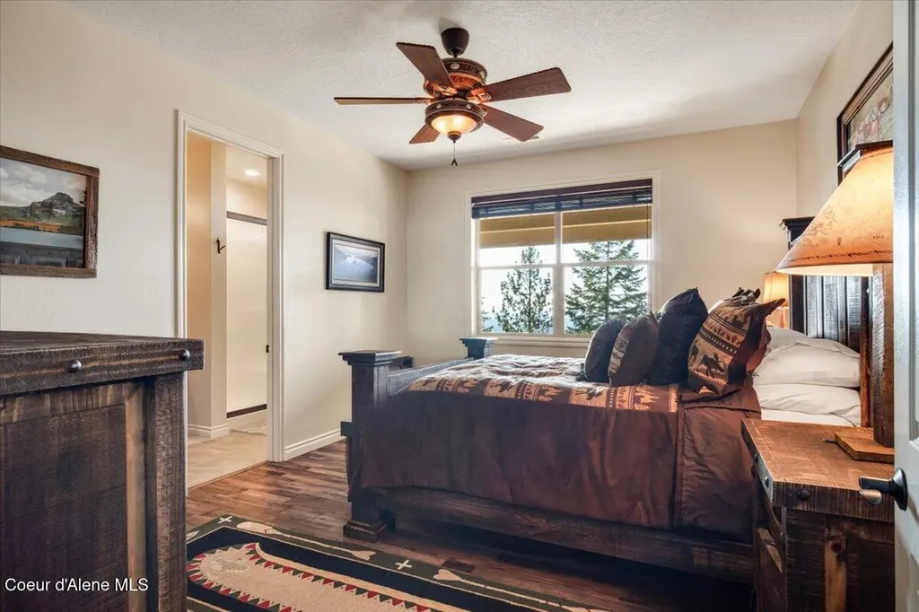 3251 Elmira Road Sandpoint ID 83864