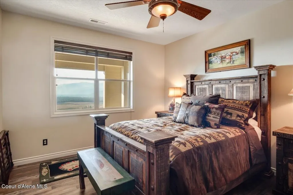 3251 Elmira Road Sandpoint ID 83864