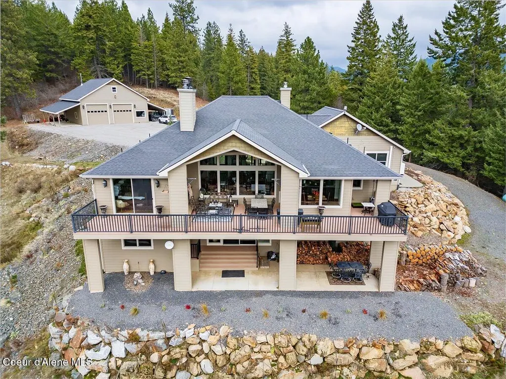 3251 Elmira Road Sandpoint ID 83864