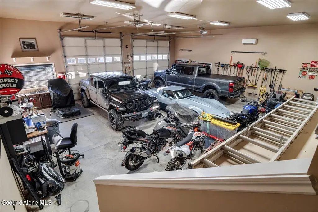 3251 Elmira Road Sandpoint ID 83864