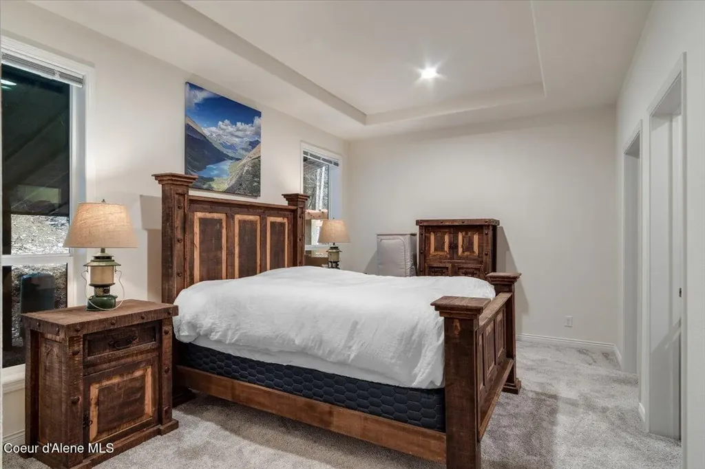 3251 Elmira Road Sandpoint ID 83864