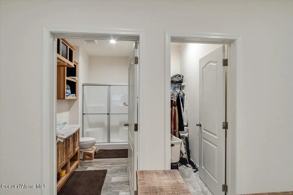 3251 Elmira Road Sandpoint ID 83864