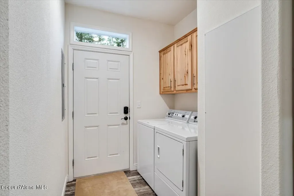 3251 Elmira Road Sandpoint ID 83864