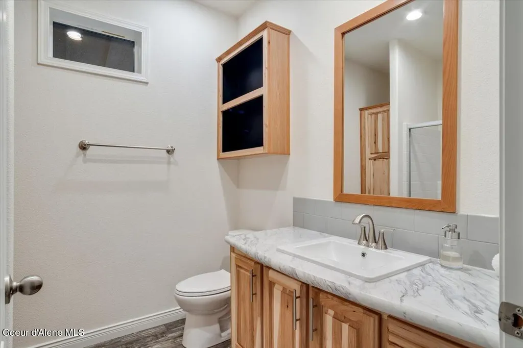 3251 Elmira Road Sandpoint ID 83864