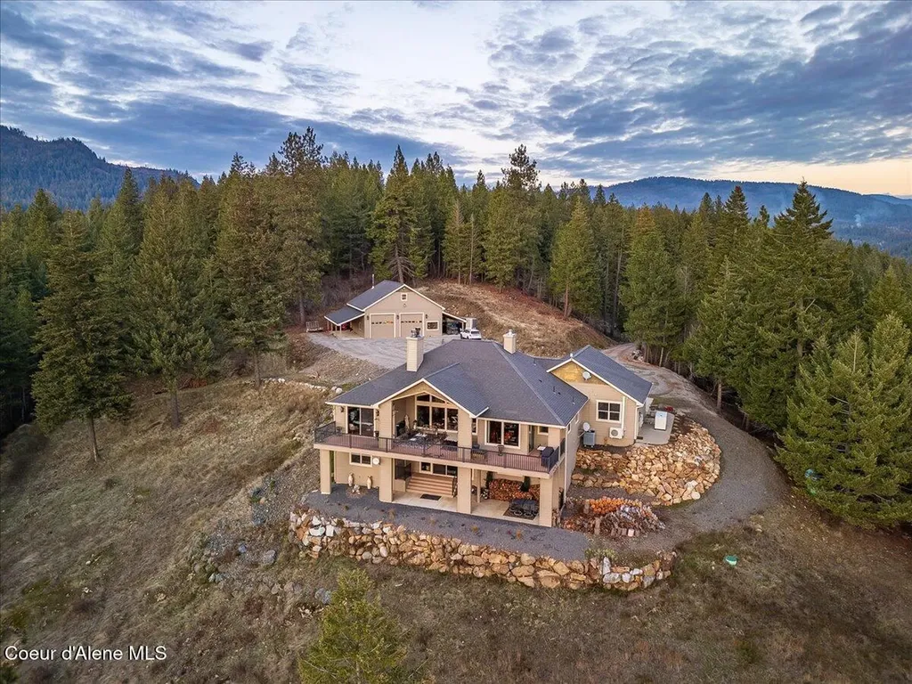 3251 Elmira Road Sandpoint ID 83864