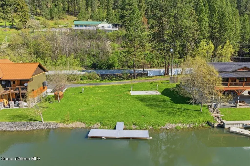 30 Frontage Lane St. Maries ID 83861