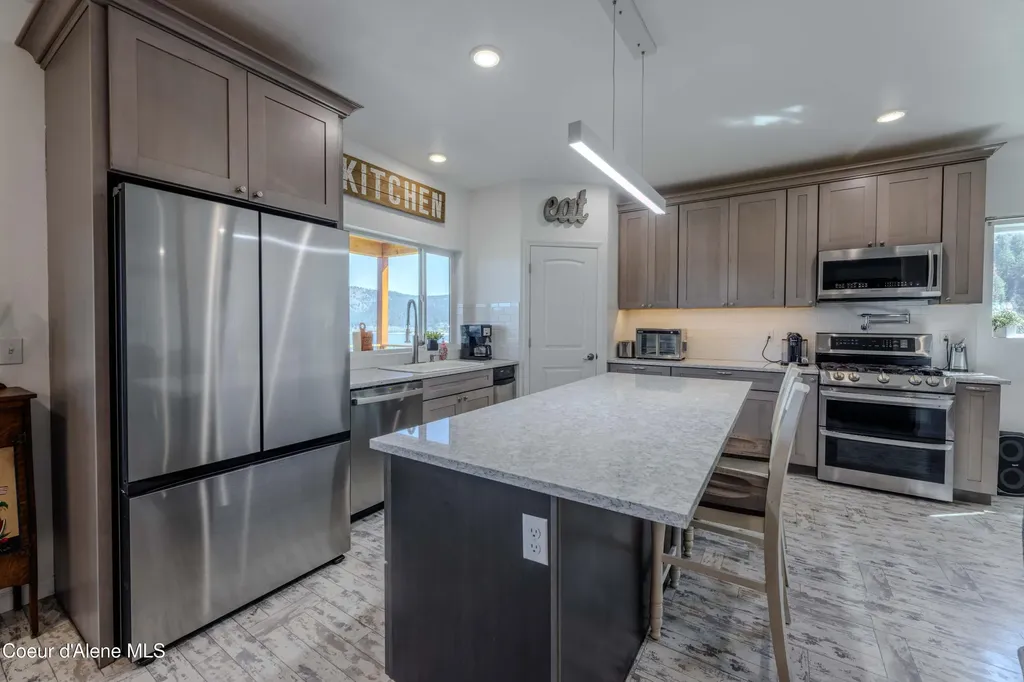 14601 Highway 5 St. Maries ID 83861
