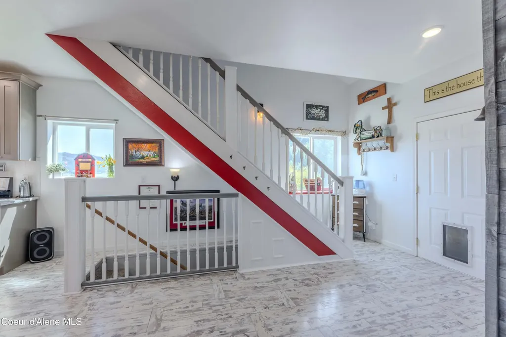 14601 Highway 5 St. Maries ID 83861