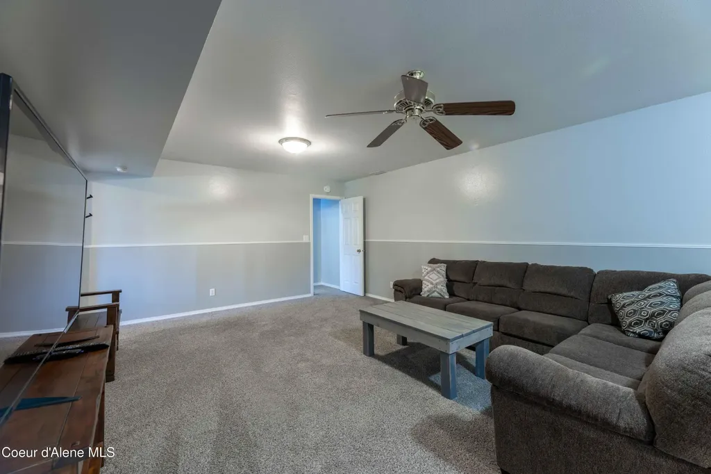 14601 Highway 5 St. Maries ID 83861