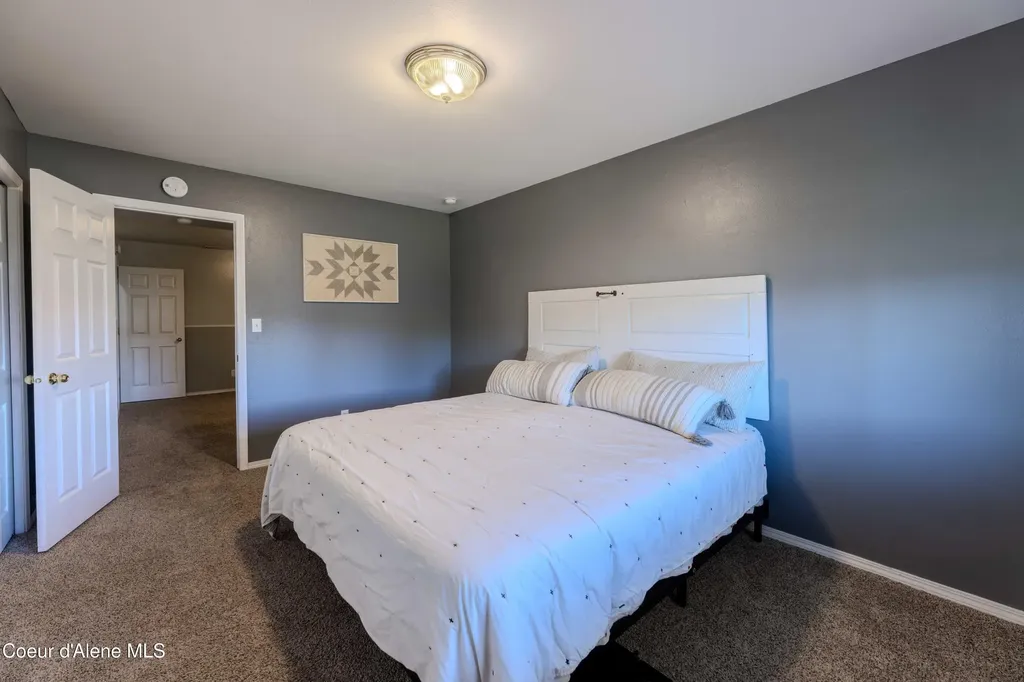 14601 Highway 5 St. Maries ID 83861