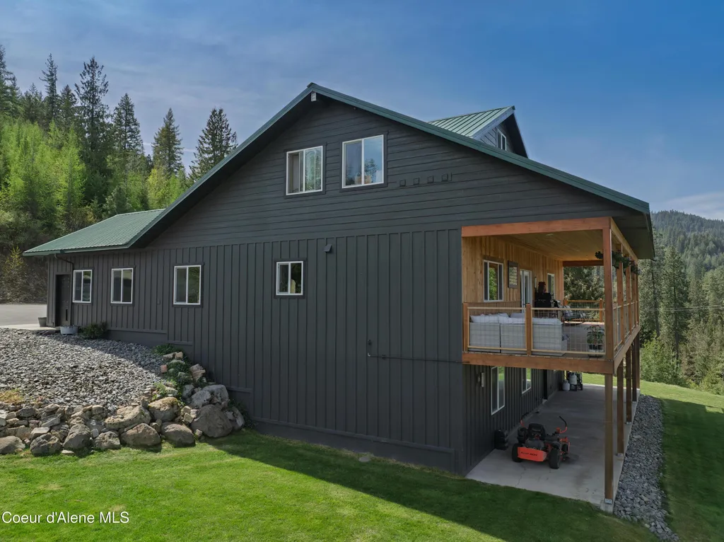 14601 Highway 5 St. Maries ID 83861
