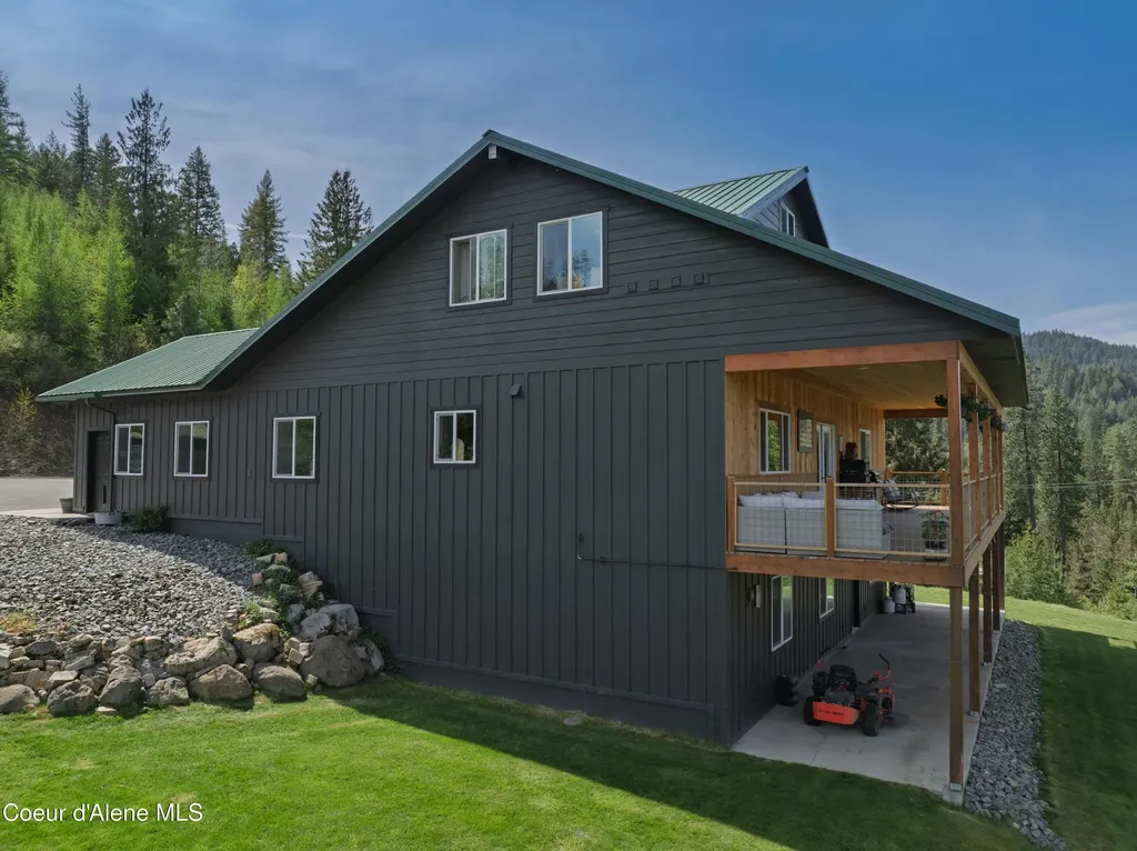 14601 Highway 5 St. Maries ID 83861