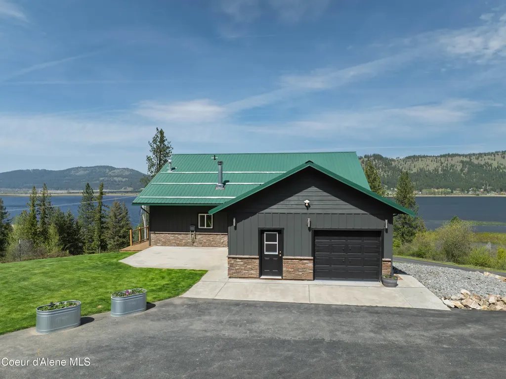 14601 Highway 5 St. Maries ID 83861