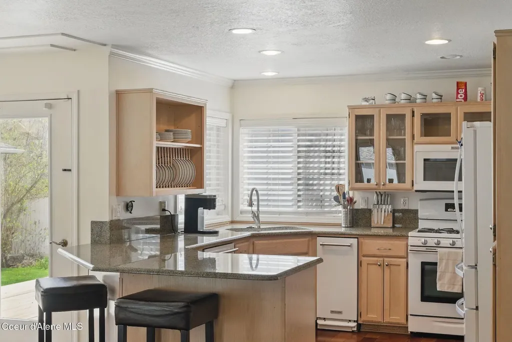 2123 Browning Way Sandpoint ID 83864