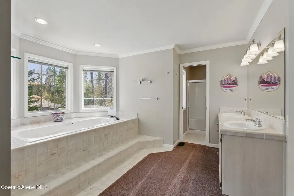 2123 Browning Way Sandpoint ID 83864