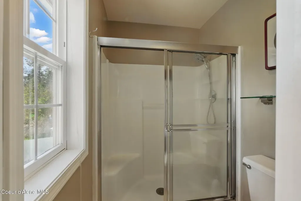 2123 Browning Way Sandpoint ID 83864