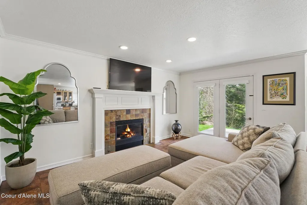 2123 Browning Way Sandpoint ID 83864