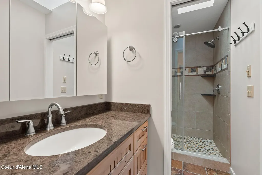 2123 Browning Way Sandpoint ID 83864