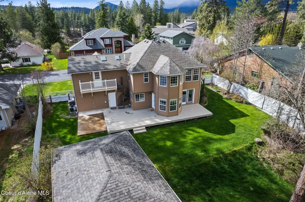 2123 Browning Way Sandpoint ID 83864