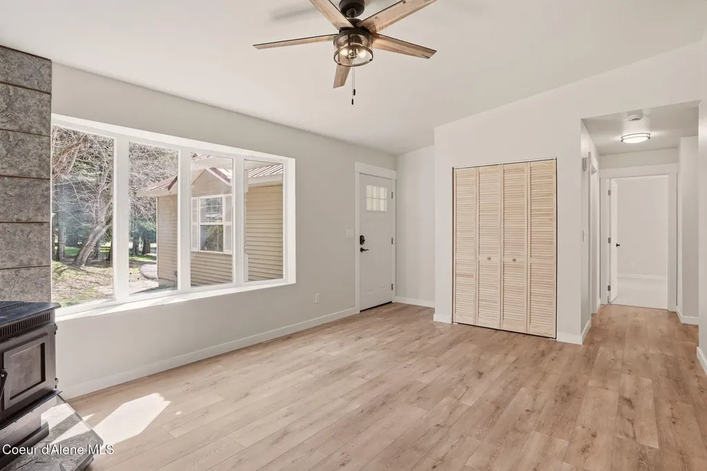 274 Johnny Long Road Sandpoint ID 83864