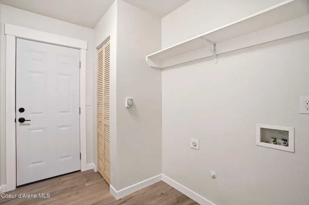 274 Johnny Long Road Sandpoint ID 83864