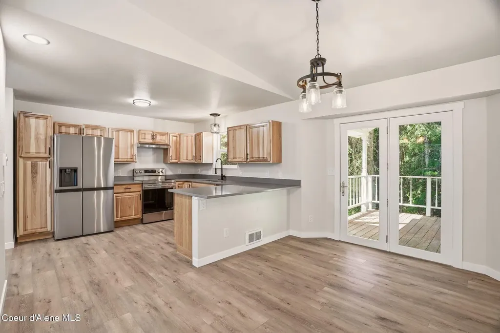 274 Johnny Long Road Sandpoint ID 83864