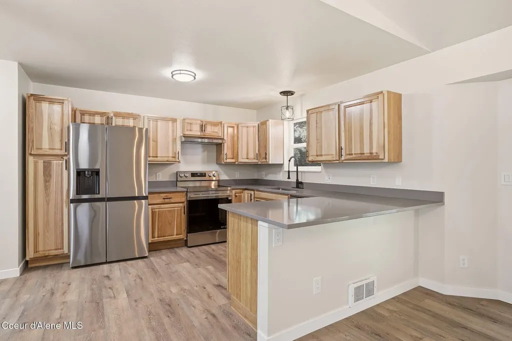 274 Johnny Long Road Sandpoint ID 83864