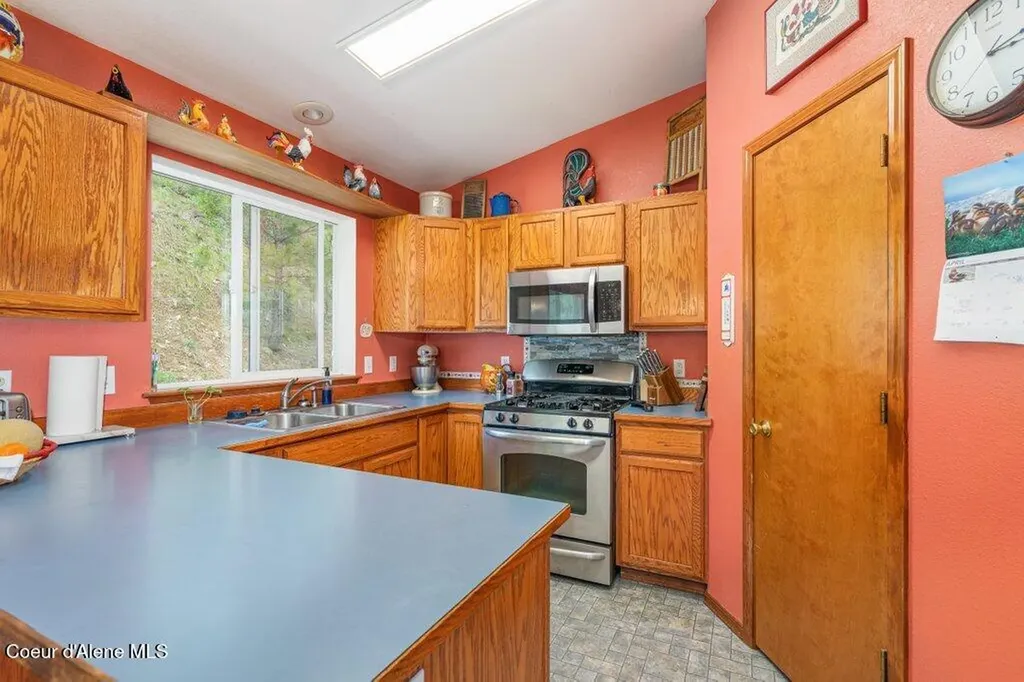 286A Abbey Road Cataldo ID 83810
