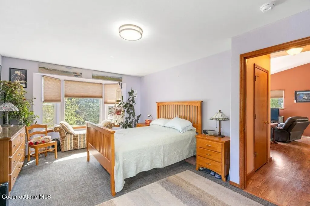 286A Abbey Road Cataldo ID 83810