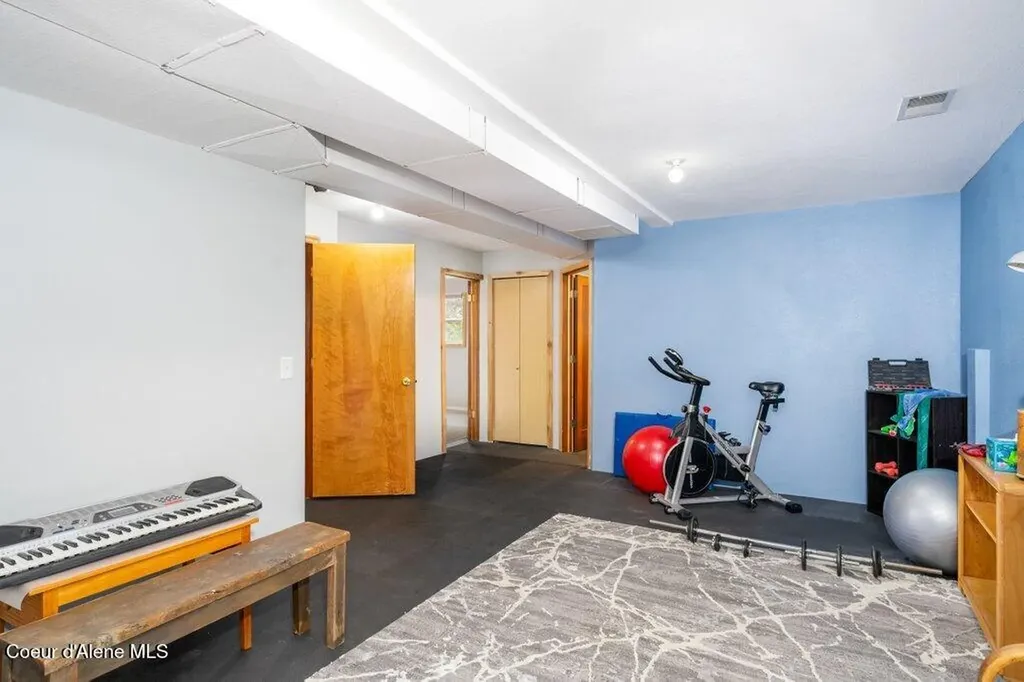 286A Abbey Road Cataldo ID 83810
