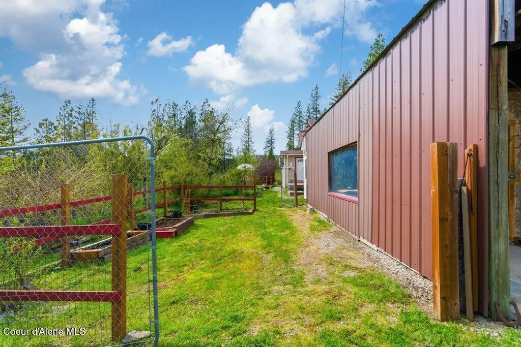 286A Abbey Road Cataldo ID 83810