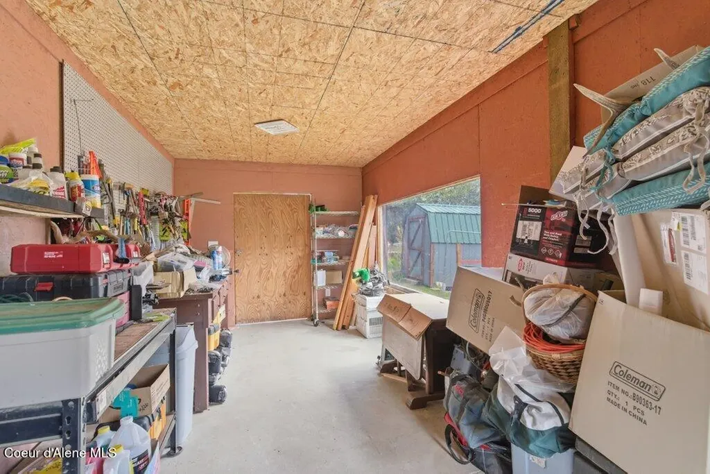 286A Abbey Road Cataldo ID 83810