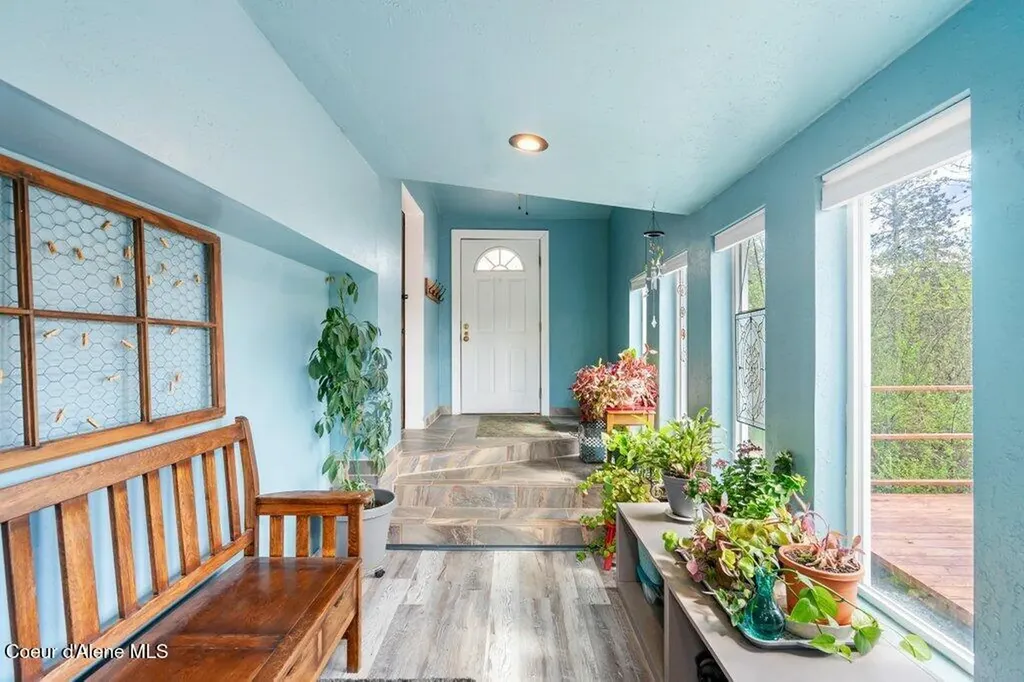 286A Abbey Road Cataldo ID 83810