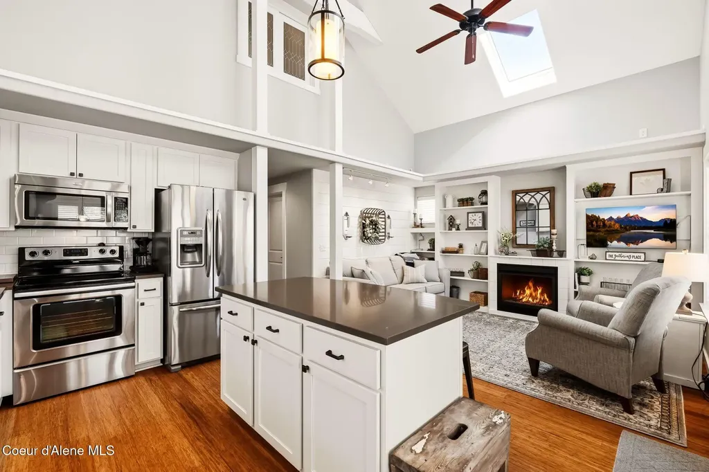 1519 Nicholas Way Sandpoint ID 83864