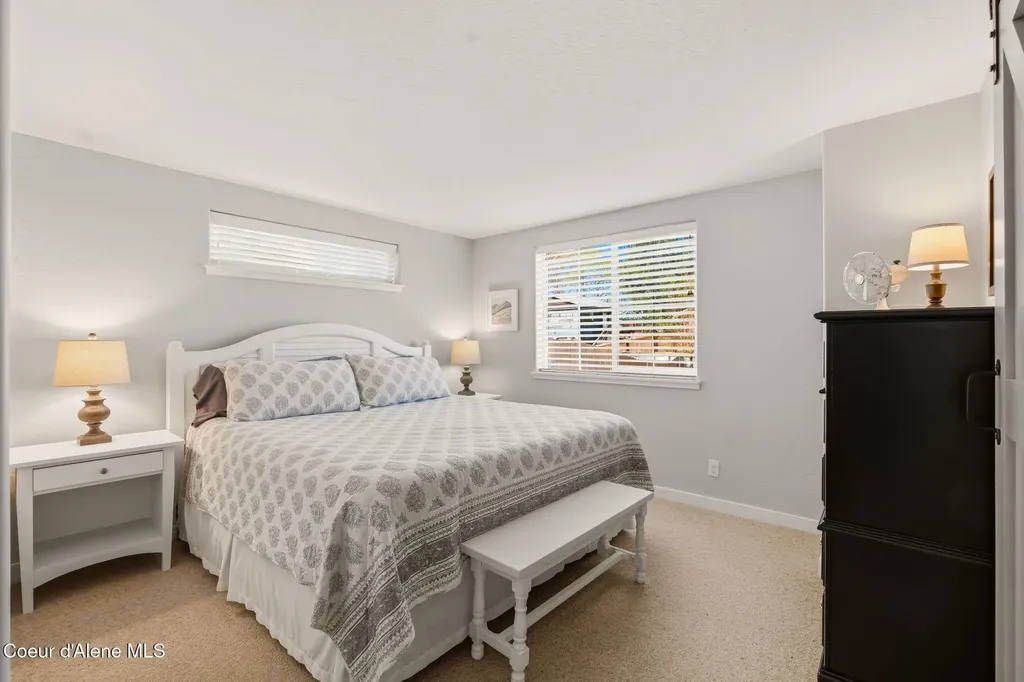 1519 Nicholas Way Sandpoint ID 83864