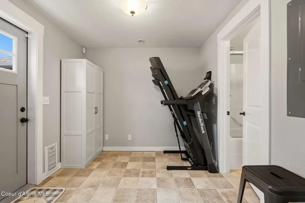 1519 Nicholas Way Sandpoint ID 83864