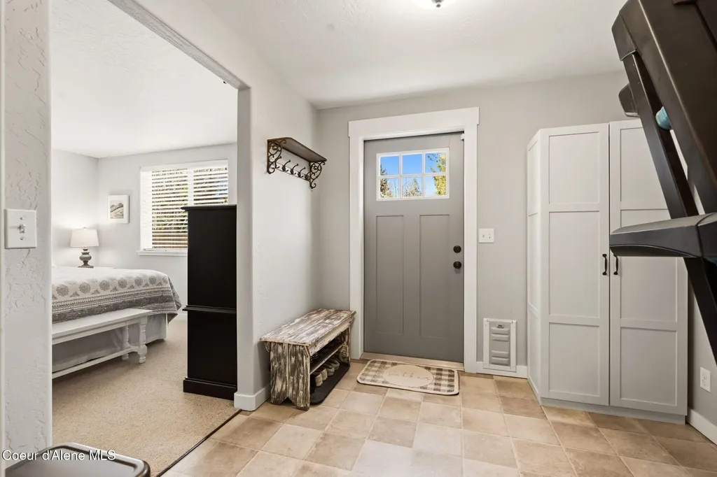 1519 Nicholas Way Sandpoint ID 83864