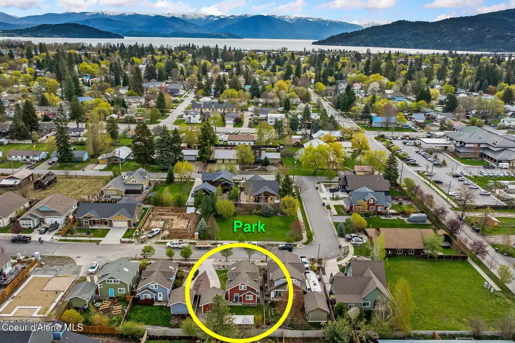1519 Nicholas Way Sandpoint ID 83864