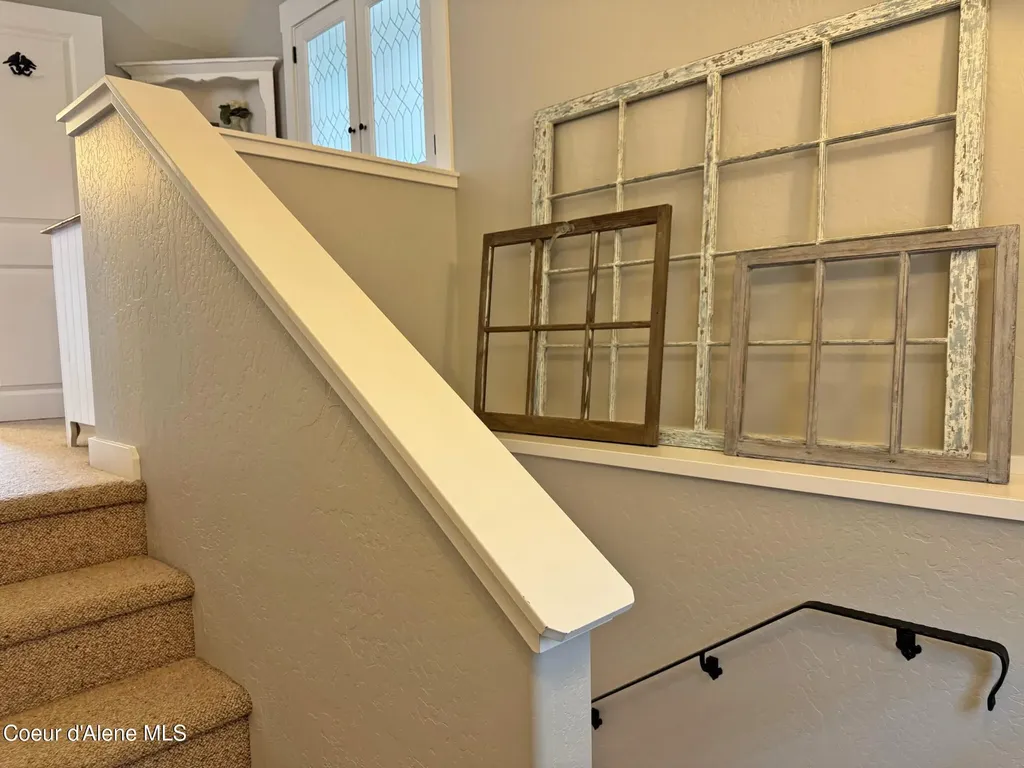 1519 Nicholas Way Sandpoint ID 83864