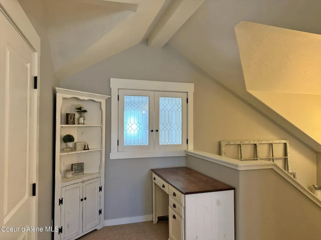 1519 Nicholas Way Sandpoint ID 83864