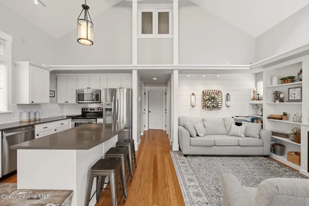 1519 Nicholas Way Sandpoint ID 83864