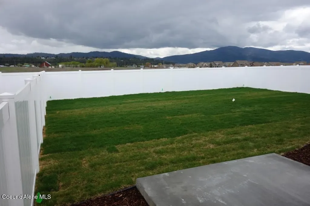 4888 E Dorado Avenue Post Falls ID 83854